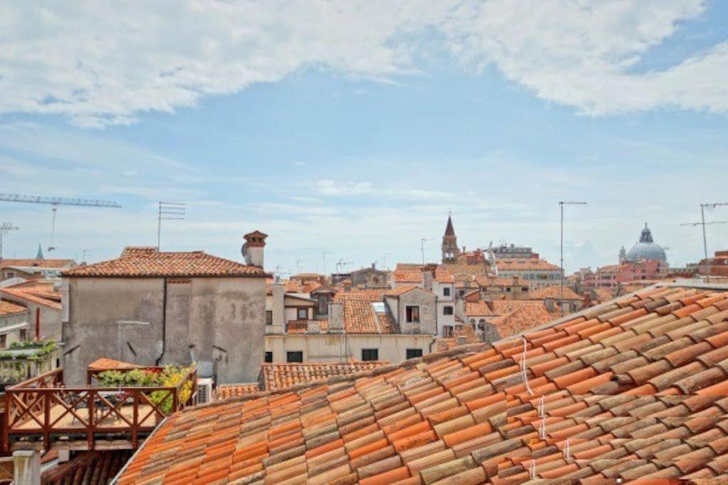 On The Roofs To Piazza San Marco - Venezia Lejlighed Eksteriør billede